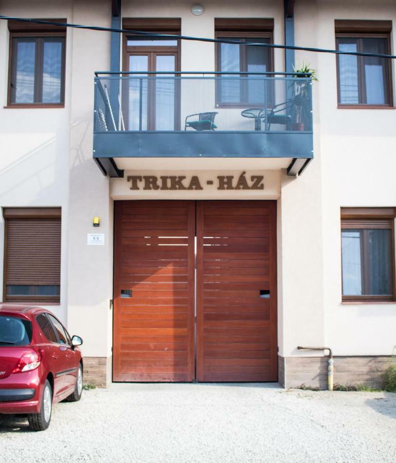 Trika Apartman Sarvar Exterior photo